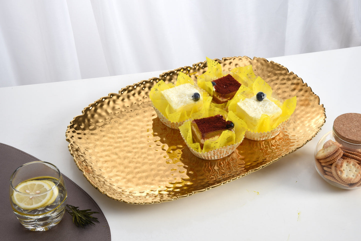 Baroque Pampa Bay Monaco Titanium-Plated Porcelain 11-inch serving tray, Gold