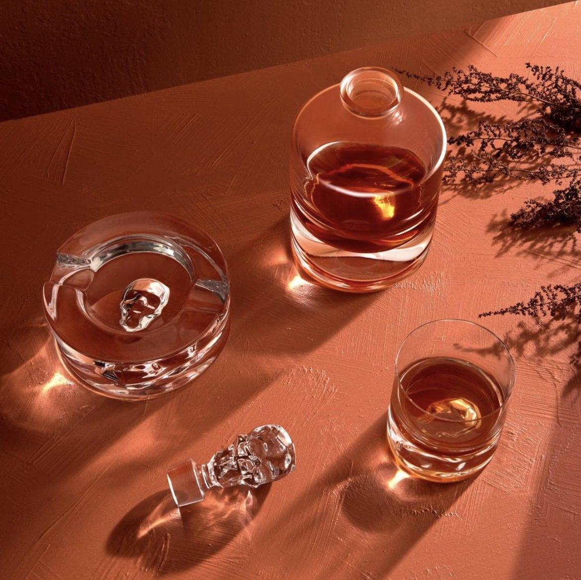 ashtray | glass ashtray | cigarette ashtray | skull