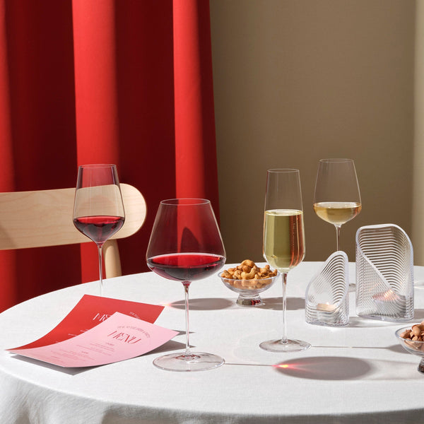 THE WINE CONNOISSEUR