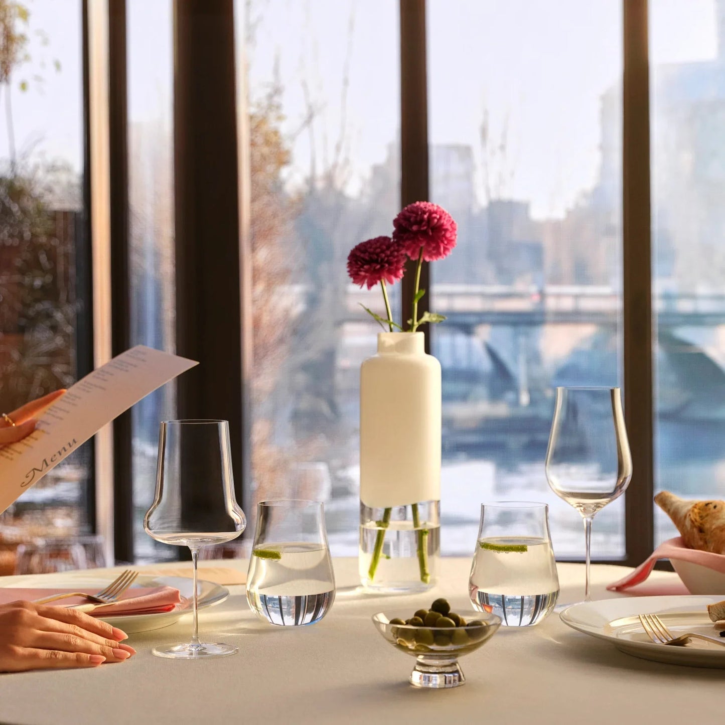 https://cdn.shopify.com/s/files/1/0561/1035/0533/files/Ghost_Zero_Tulip_Glasses_22608-1107946_Ghost_Zero_Belly_Wineglass_32253-1107766_Silhouette_Bowl_38222-1107321_Magnolia_Small_28298-1055611_Ghost_Zero_Tulip_Wineglass_32252-1107765_02.jpg?v=1774541719
