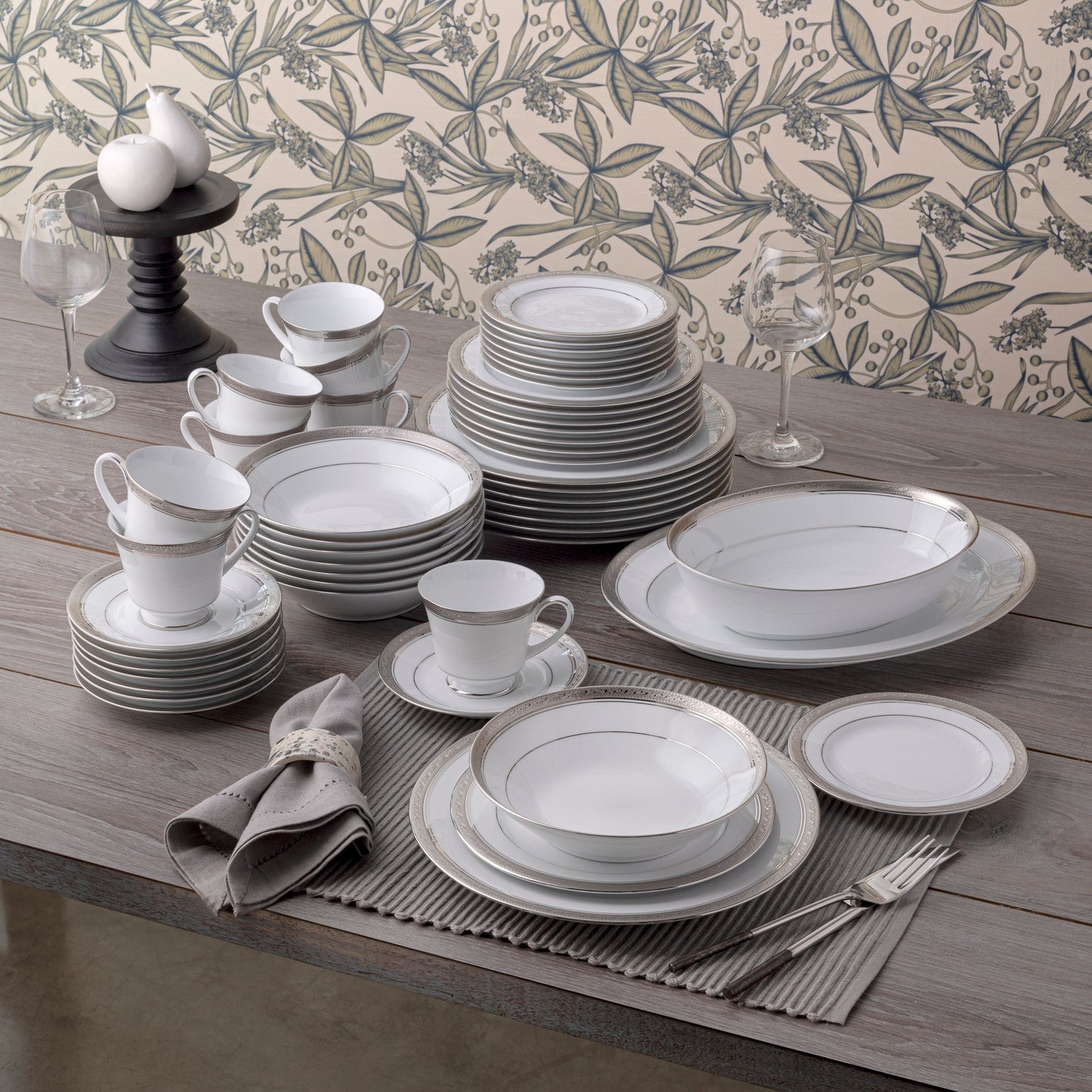 https://ak1.ostkcdn.com/images/products/is/images/direct/526a8eeab5fc858159277be86a9eb7aab0f47c2b/Noritake-Crestwood-50-Piece-Dinnerware-Set%2C-Service-For-8.jpg