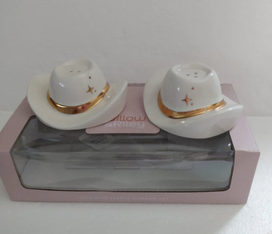 Willow & Riley Boxed Set Salt And Pepper Shakers